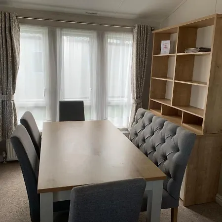 8 Birth On Cayton Bay Apartment Scarborough