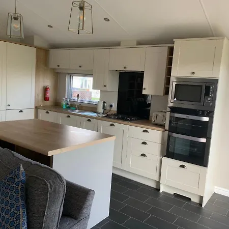 8 Birth On Cayton Bay Apartment Scarborough