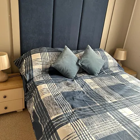 8 Birth On Cayton Bay Apartment Scarborough