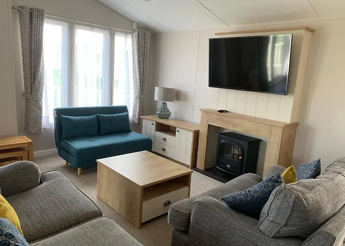 8 Birth On Cayton Bay Apartament *